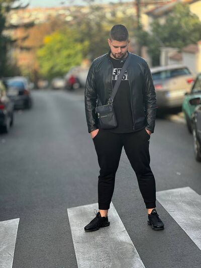  ,   Aleksa, 24 ,   ,   