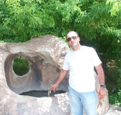  ,   Armani, 46 ,   