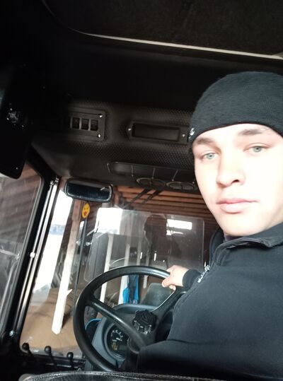  ,   Pavel, 28 ,   ,   