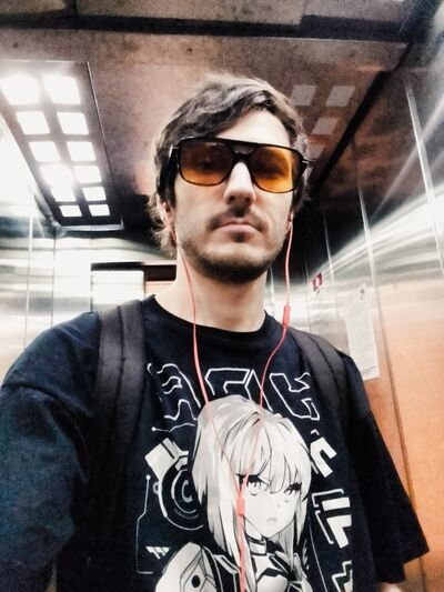  -,   , 33 ,  