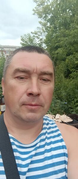  ,   Sergej, 49 ,   ,   