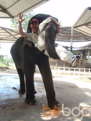  ,   Viktor, 64 ,  