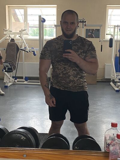  ,   Igor, 43 ,   