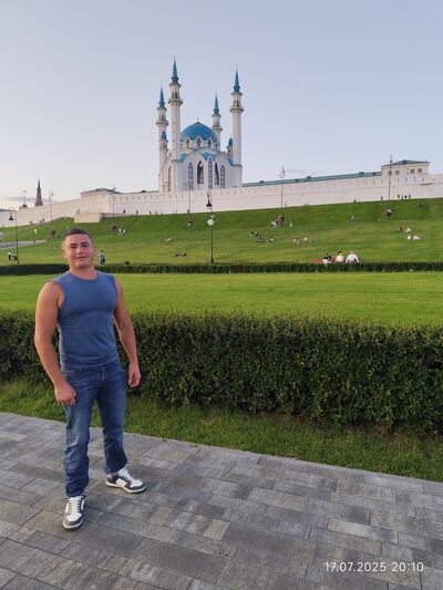  ,   Rafael, 30 ,   ,   