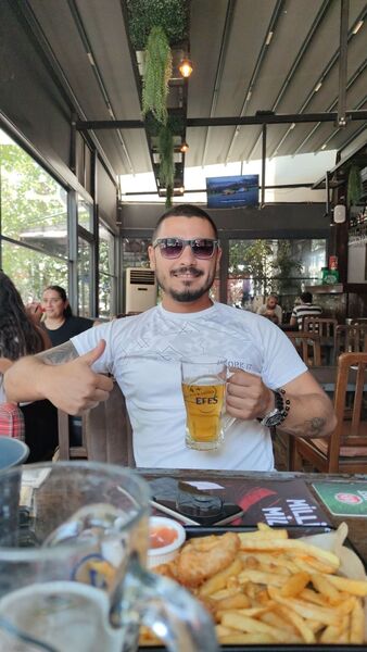  ,   Viktor, 28 ,   ,   