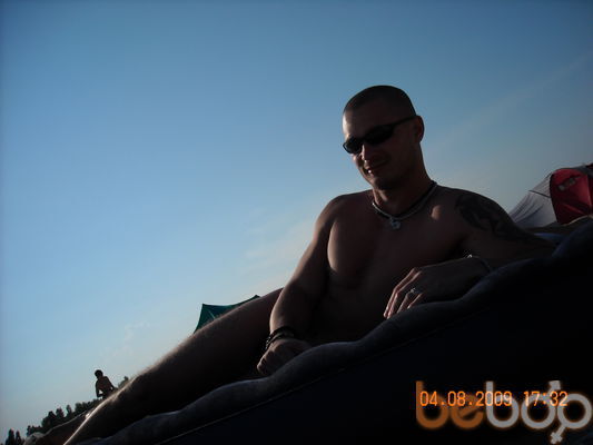  ,   Sasha, 52 ,  
