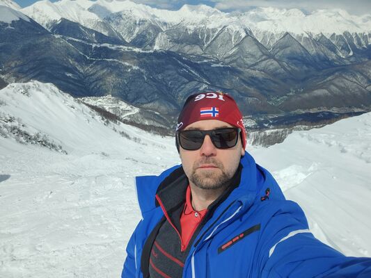  ,   Igor, 40 ,   c 