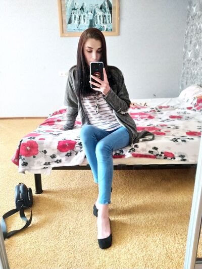  ,   Lana, 24 ,   ,   , c 