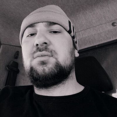  ,   Kent, 30 ,   ,   
