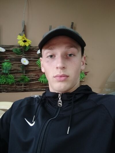  ,   Sergey, 22 ,  
