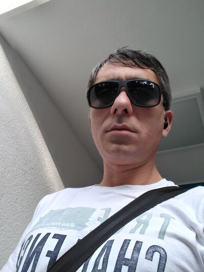  ,   Davit, 42 ,   ,   