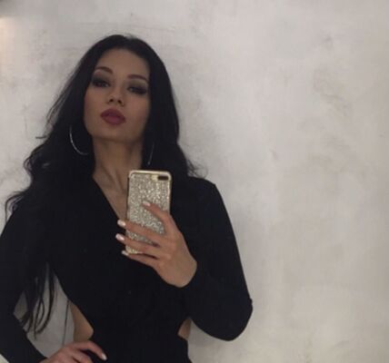  ,   Mari, 37 ,   ,   