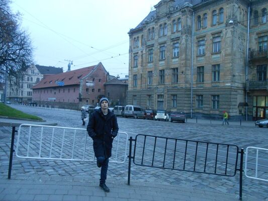  ,   Maks, 37 ,   ,   , 
