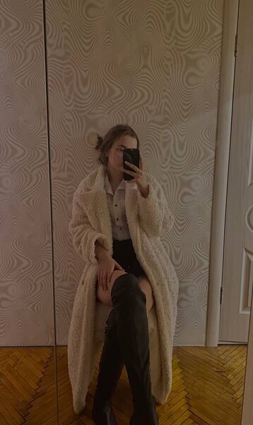  -,   Anastasia, 25 ,   ,   