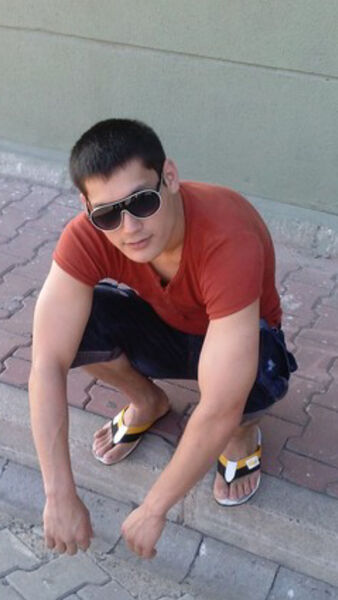  ,   Parahat, 35 ,   