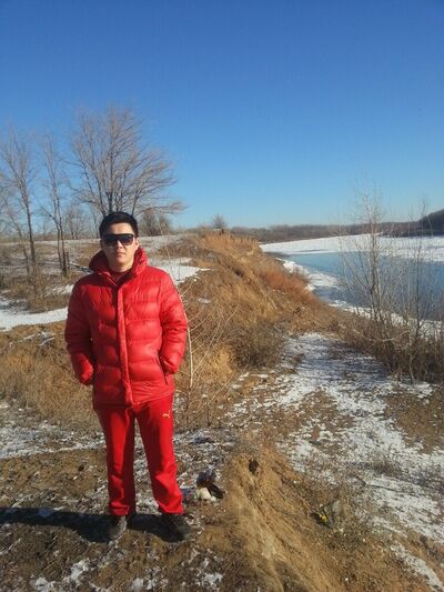  ,   Duman Jany, 37 ,   ,   , c 