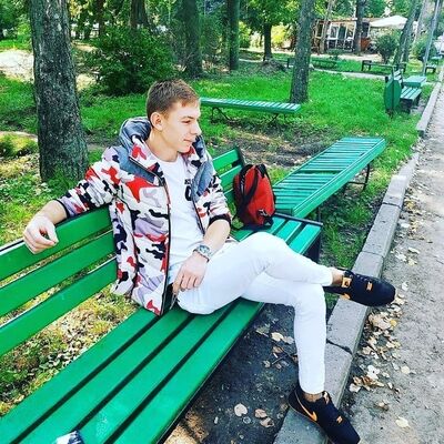  ,   Victor, 28 ,   ,   , c , 
