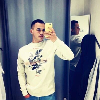  ,   Amon, 26 ,  