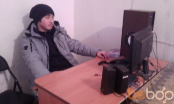  ,   Simple boy, 33 ,   