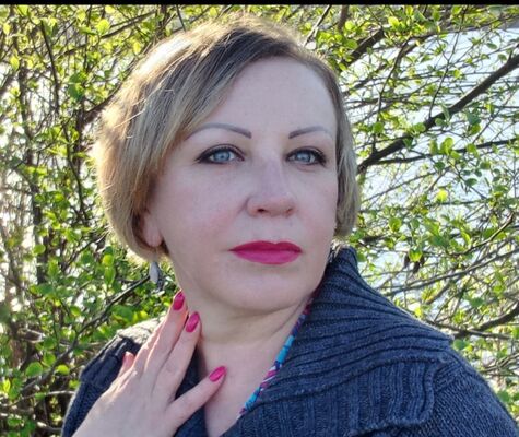  Ourense,   Yuliia, 45 ,   ,   