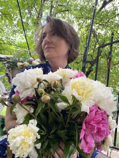  ,   Anastasia, 42 ,   ,   , c 