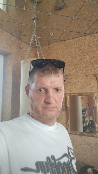  ,   Garik, 46 ,   ,   , c 