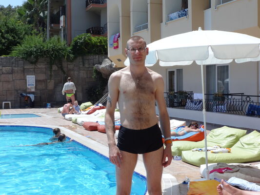  ,   Jevgenij, 41 ,   ,   , c 