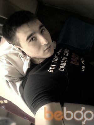  ,   Roman, 32 ,   