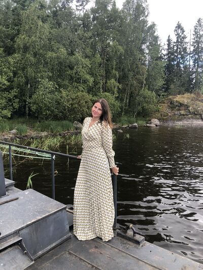  -,   Elena, 37 ,   c 