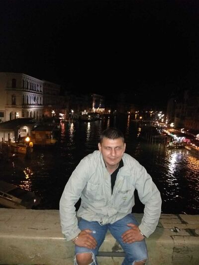  ,   Viktor, 43 ,   ,   