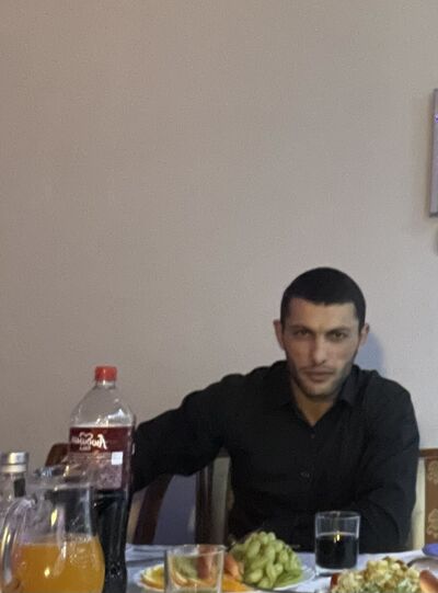  ,   Mher, 25 ,   ,   