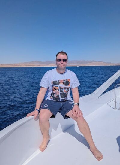  ,   Maxim, 32 ,   ,   
