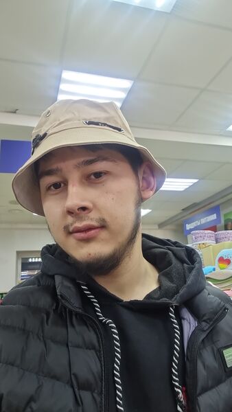  ,   Ali, 24 ,   ,   