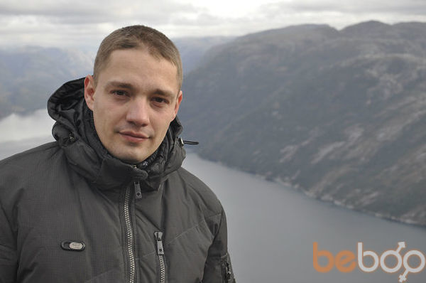  ,   Mamuka, 38 ,   