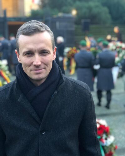  ,   Bohnert, 52 ,   ,   