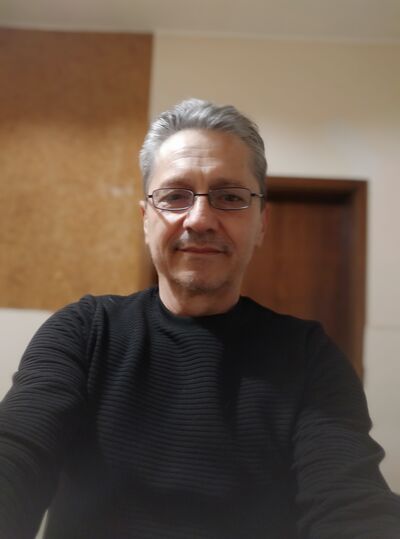  ,   Akos, 64 ,   ,   