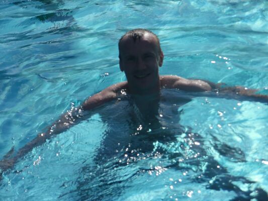  ,   Jevgeni, 43 ,   ,   , c 