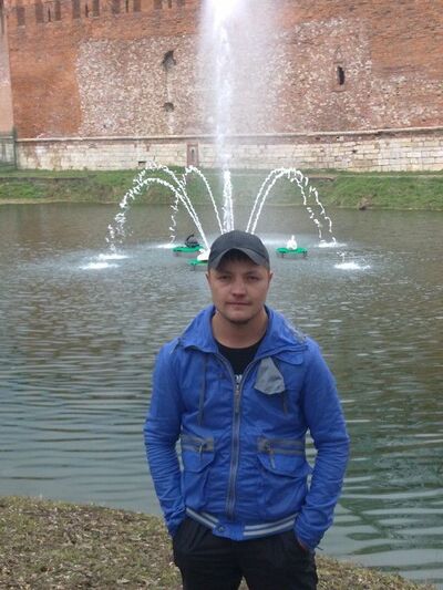  ,   Azik, 39 ,   ,   
