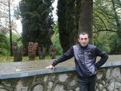  ,   Vachik, 35 ,   