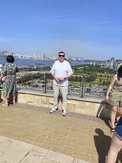  ,   Denis, 36 ,   ,   