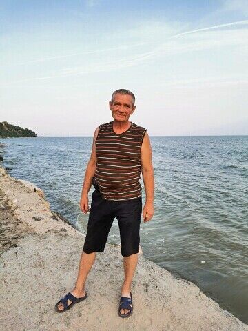  47788440  Cergei, 66 ,    