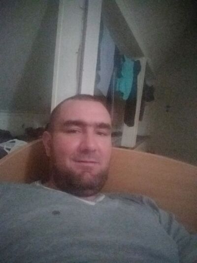  ,   Sasha, 44 ,   ,   , c 