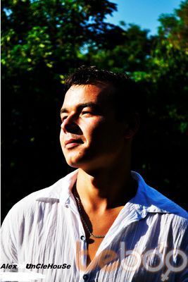  ,   Alex, 37 ,   