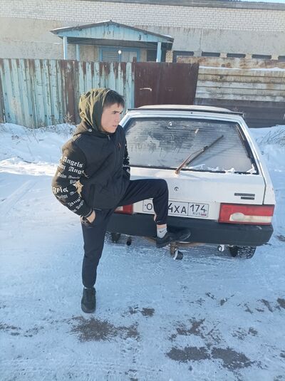  ,   Denis, 19 ,   ,   
