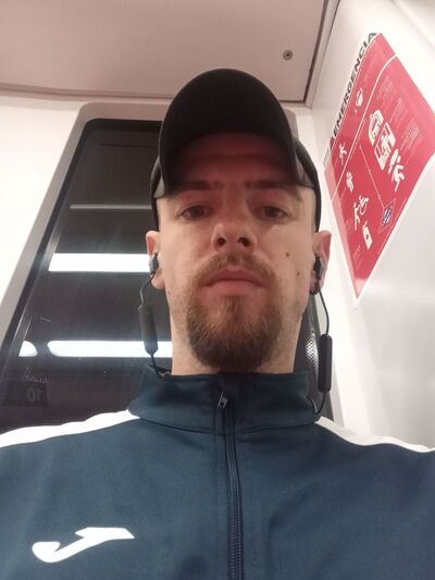 Villar del Arzobispo,   Oleksandr, 30 ,   ,   