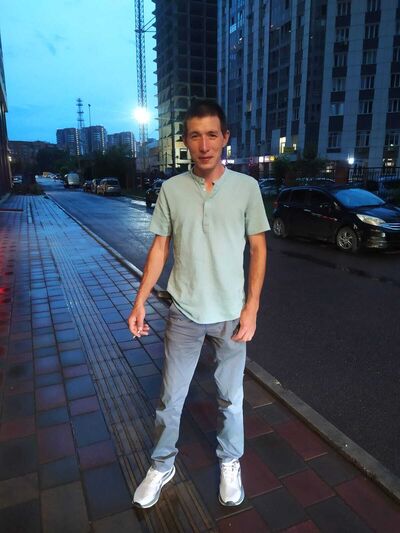  ,   Vladislav, 29 ,   ,   