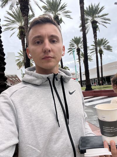  Santa Monica,   Niki, 31 ,   ,   
