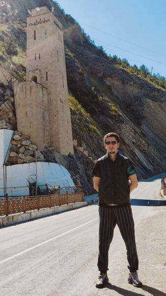  ,   Idris, 38 ,   ,   , c 