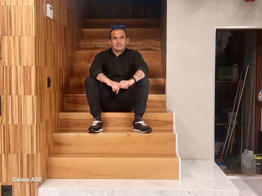  ,   Niko, 38 ,   ,   
