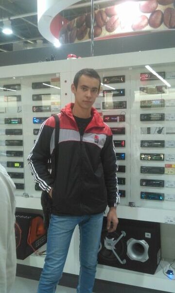  ,   Zhriddin, 31 ,   ,   , c 